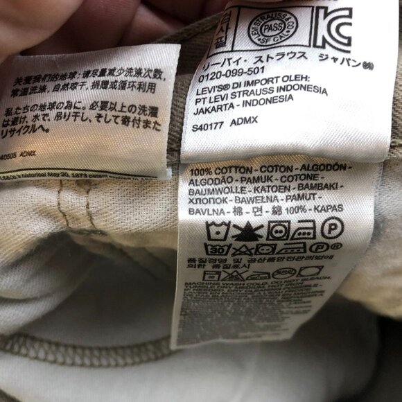 Levi's Mens Pants Size 44x29 Hemmed 559 Khaki Straight Relaxed Classic Casual Po - Picture 9 of 14